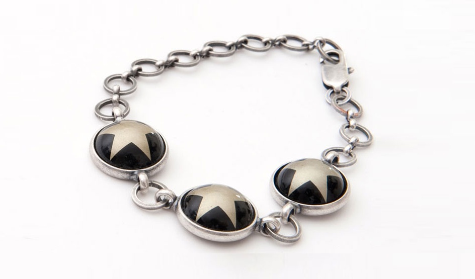 Украшения, из металлических пробок, от бутылок, дизайнер, Йоав Котик,  Yoav Kotik