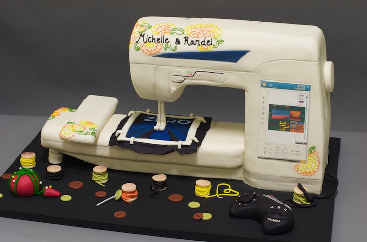 Бывший инженер НАСА создает шикарные торты, напоминающие предметы быта еда,торт, гиперреализм, Бывший инженер НАСА, шикарные торты, BethAnn Goldberg, Studio Cake