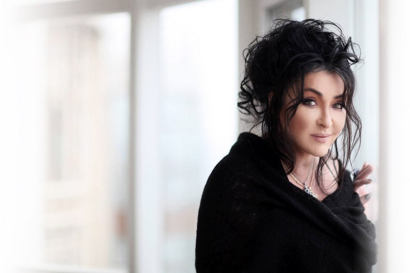 Лолита муз-тв, Лолита комбинезон декольте , Лолита 2014