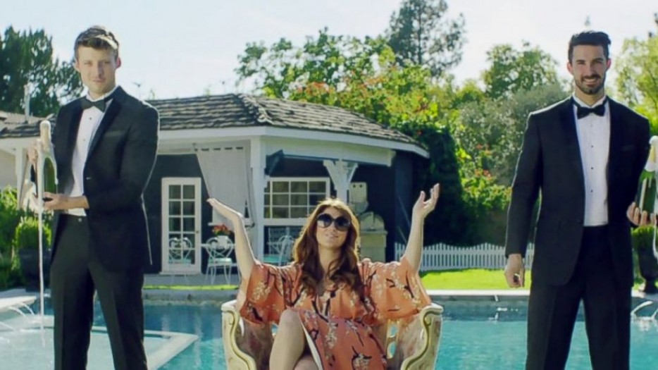 слуга мужчина, мужчина раб, женщины могут нанять мужчину, ManServants