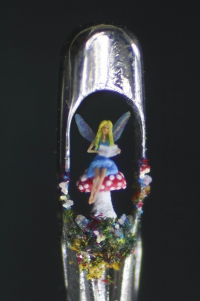 микро скульптуры в игольном ушке, крошечные скульптуры игольное ушко, Уилларда Уигана, Willard Wigan