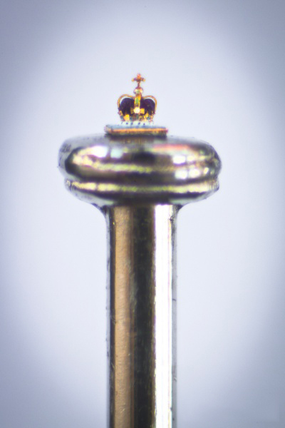 микро скульптуры в игольном ушке, крошечные скульптуры игольное ушко, Уилларда Уигана, Willard Wigan