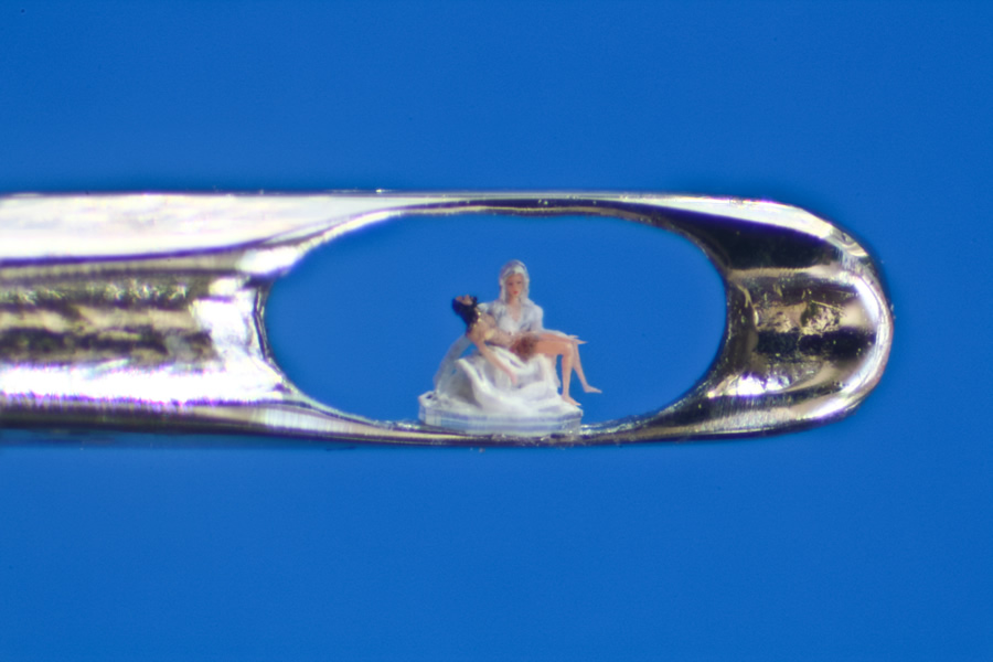 микро скульптуры в игольном ушке, крошечные скульптуры игольное ушко, Уилларда Уигана, Willard Wigan