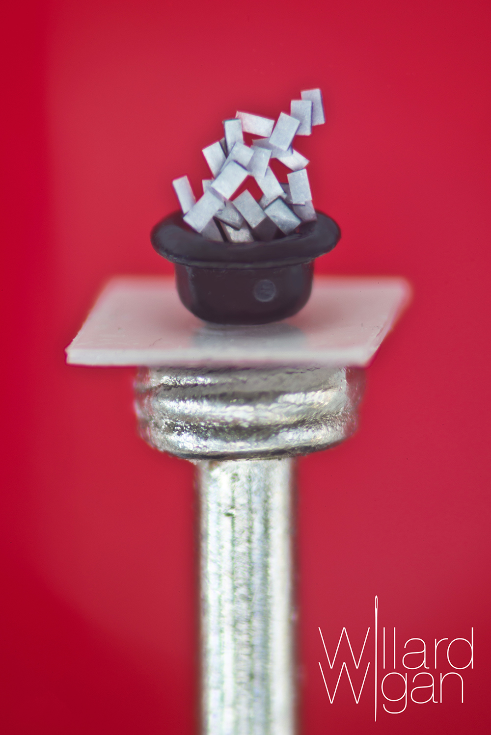 микро скульптуры в игольном ушке, крошечные скульптуры игольное ушко, Уилларда Уигана, Willard Wigan