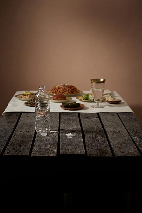 Чудовищная разница между едой самых богатых и самых бедных жителей разных стран Power Hungry, Генри Харгривз, Henry Hargreaves, Кейтлин Левин, Caitlin Levin, разница между едой богатых и бедных