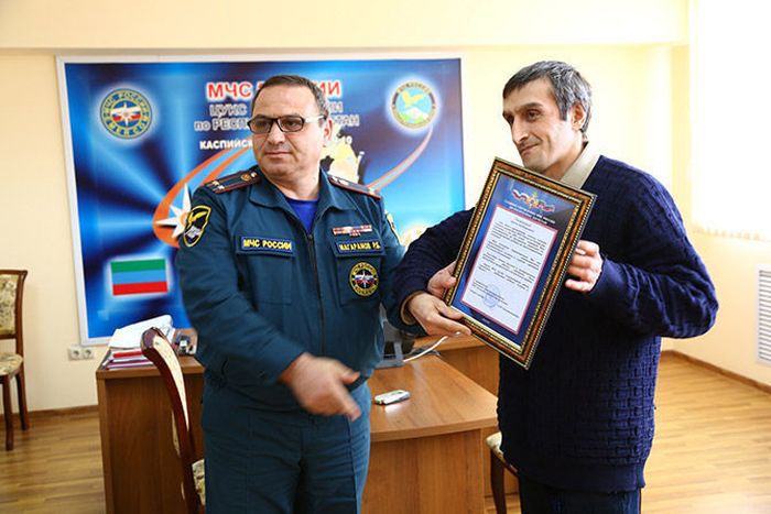 Герои, Россия, спасли, жизни, люди, вытащил, пожар, школьники