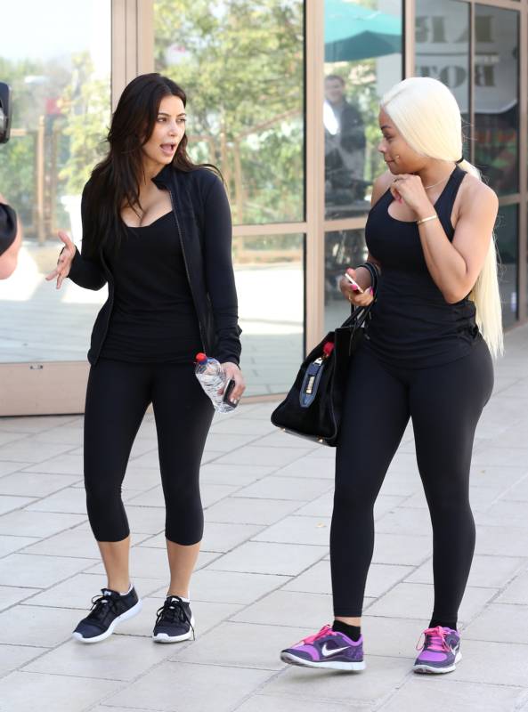 Пышнозадая Ким Кардашьян и её подруга с ещё более выдающимися ягодицами огромные ягодицы ким кардашьян, ким кардашьян и блэк чайна, огромный зад, kim kardashian, blac chyna