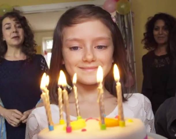 Поломанная жизнь: война глазами маленькой девочки война глазами девочки, видео, Most Shocking Second a Day