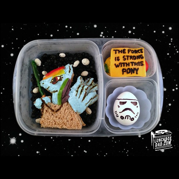 Lunchbox Dad, папа готовит съедобные шедевры для своей дочери 