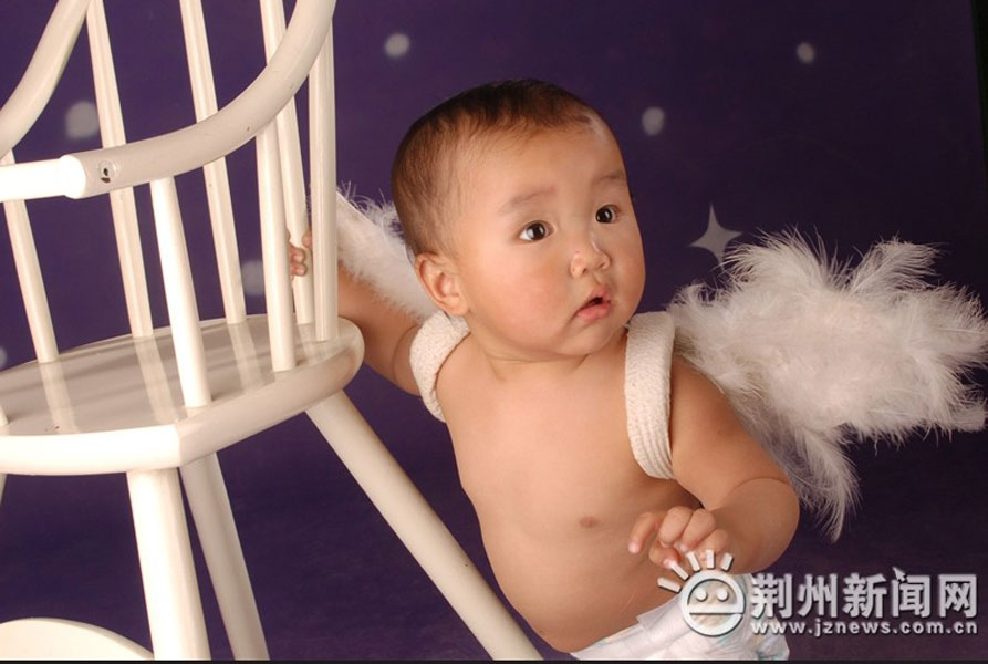 Трогательный и по-настоящему сильный поступок мальчика больного раком для своей мамы Чэнь Сяотянь, Chen Xiaotian, мальчик пожертвовал ради матери, отдал маме почку, рак мозка