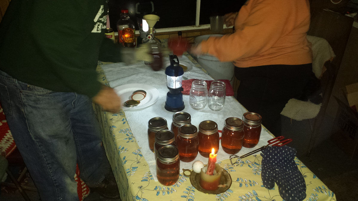 как делают кленовый сироп, кленовый сироп своими руками, пошаговое руководство