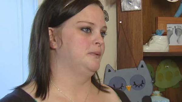 детская кроватка в скамейку, мертворожденный ребенок пережата пуповина, Валари Уотс