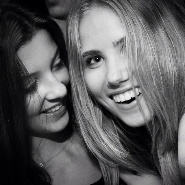 Фанатке из Бельгии модельный контакт,  Аксель Деспигелэр, Axelle Despiegelaere, болельщице модельный контракт L'Oreal, 