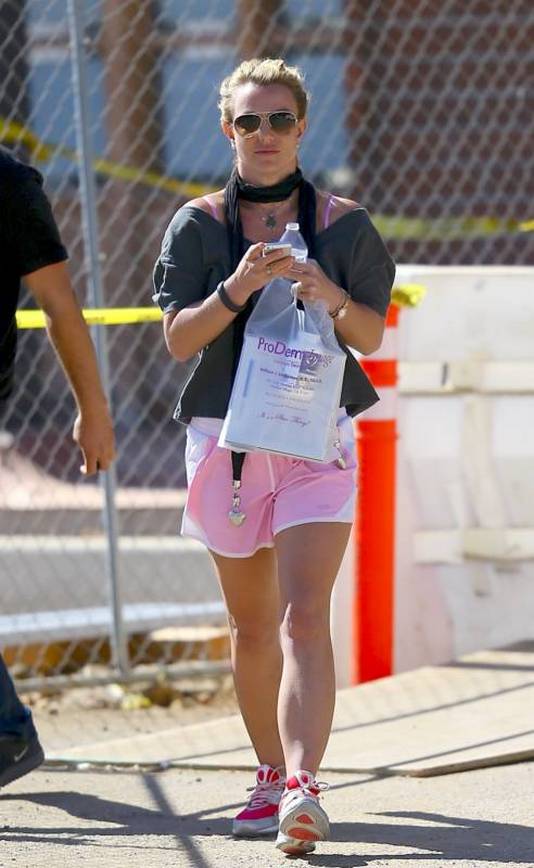 нелепые наряды голливудских знаменитостей, странные наряды звёзд