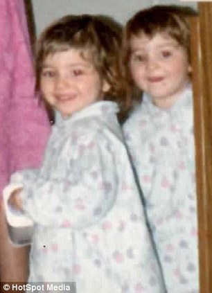 Сёстры-близняшки с одинаковыми пластическими операциями, Lucy Anna DeCinque, до и после