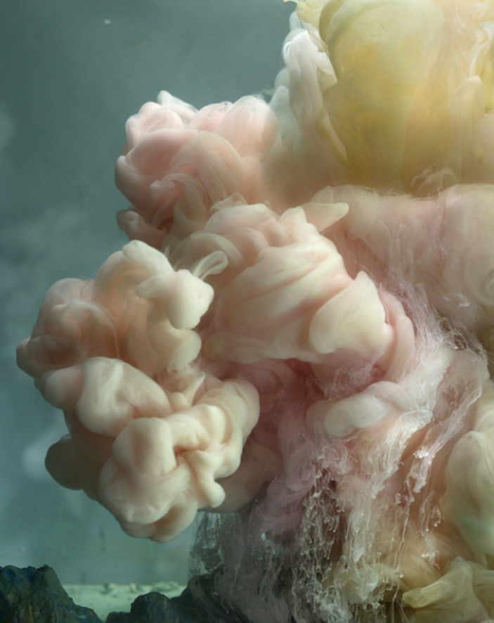 Картины из краски и воды, художник Ким Кивер, Kim Keever, цветной дым, туман