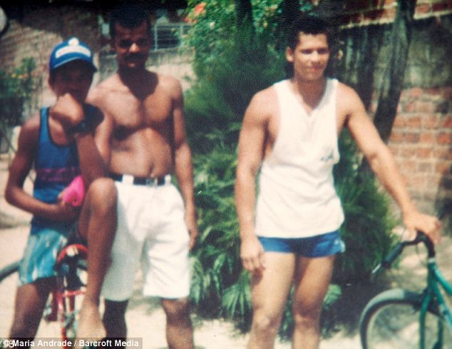 синтоловый монстр, Арлиндо де Соуза, Arlindo de Souza, инъекции синтола, самый большой бицепс