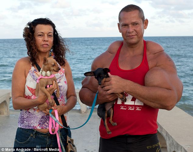 синтоловый монстр, Арлиндо де Соуза, Arlindo de Souza, инъекции синтола, самый большой бицепс