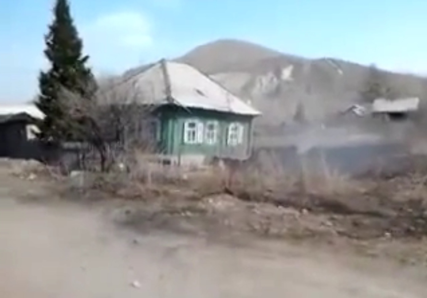 в Казахстане дом упал под землю, дом провалился под землю, Риддер, добыча руды, шахты