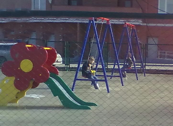 Почему российские ЖКХ так не любят детей? ужасы российских дворов, ЖКХ-арт, россия