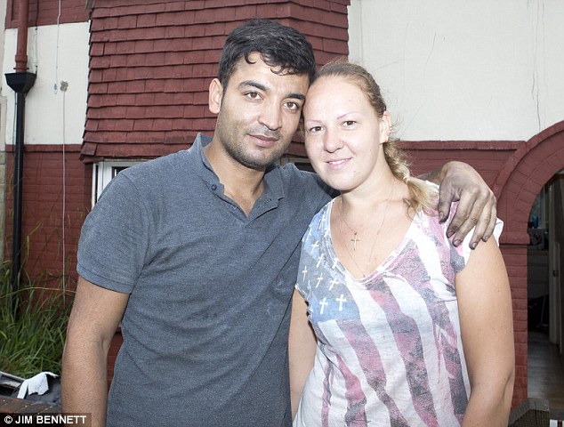 Аманж Иссен,Amanj Issen, Яна Станкевициуте, Jana Stankeviciute, сюрприз со свечами пожар, сюрприз со свечами сгорел дом, спалил дом, романтический сюрприз