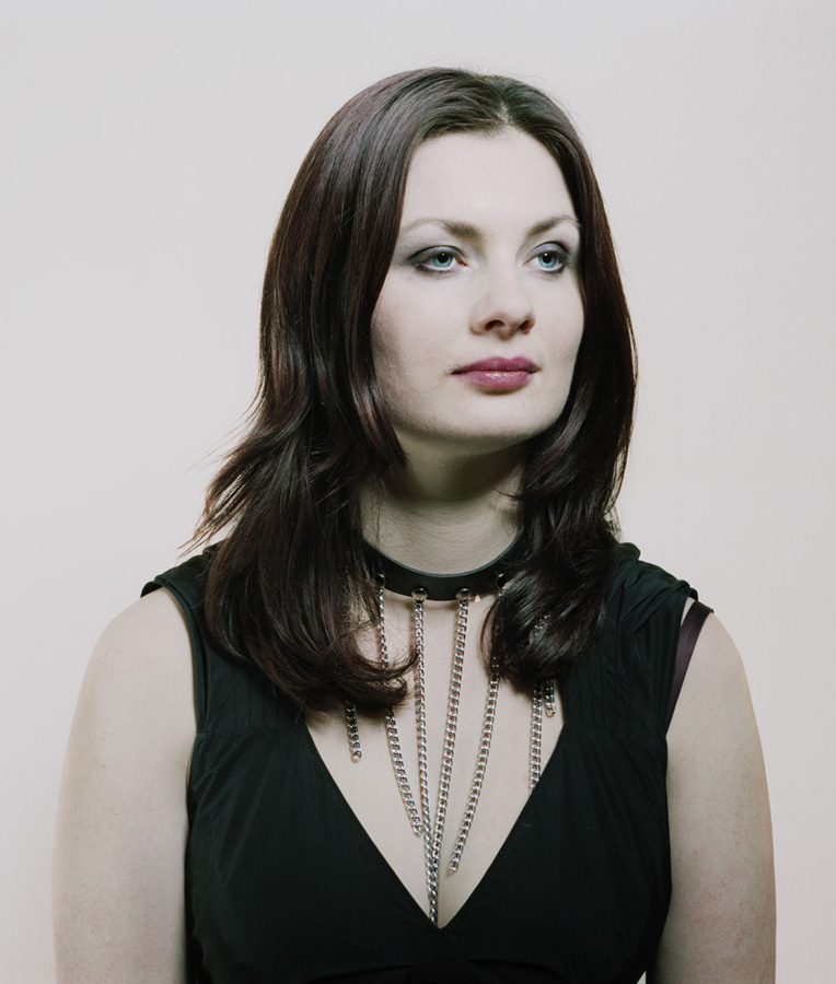 Кэйт Петерс, Kate Peters, Да госпожа, yes mistress