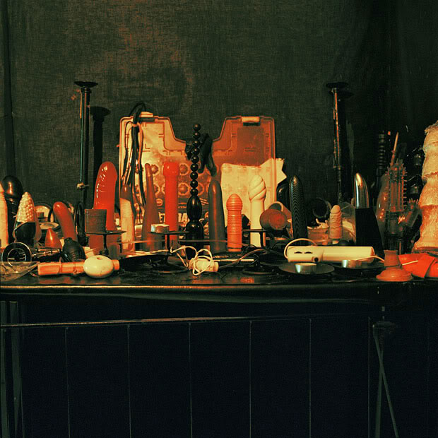 Кэйт Петерс, Kate Peters, Да госпожа, yes mistress