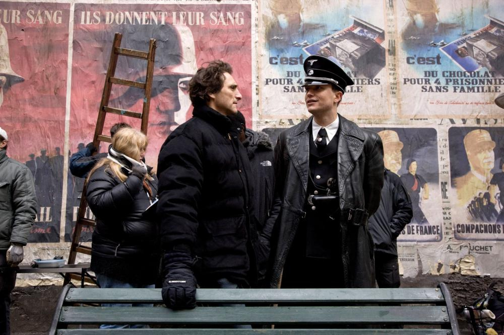 за кадром, за кулисами культовых фильмов, со съёмочных площадок 