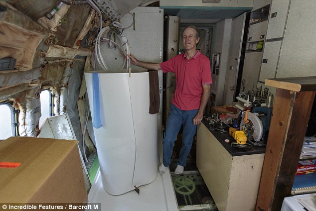 Пенсионер соорудил инновационный дом из старого Boeing 727 дом из старого самолёта, House Boeing 727, Брюс Кэмпбелл