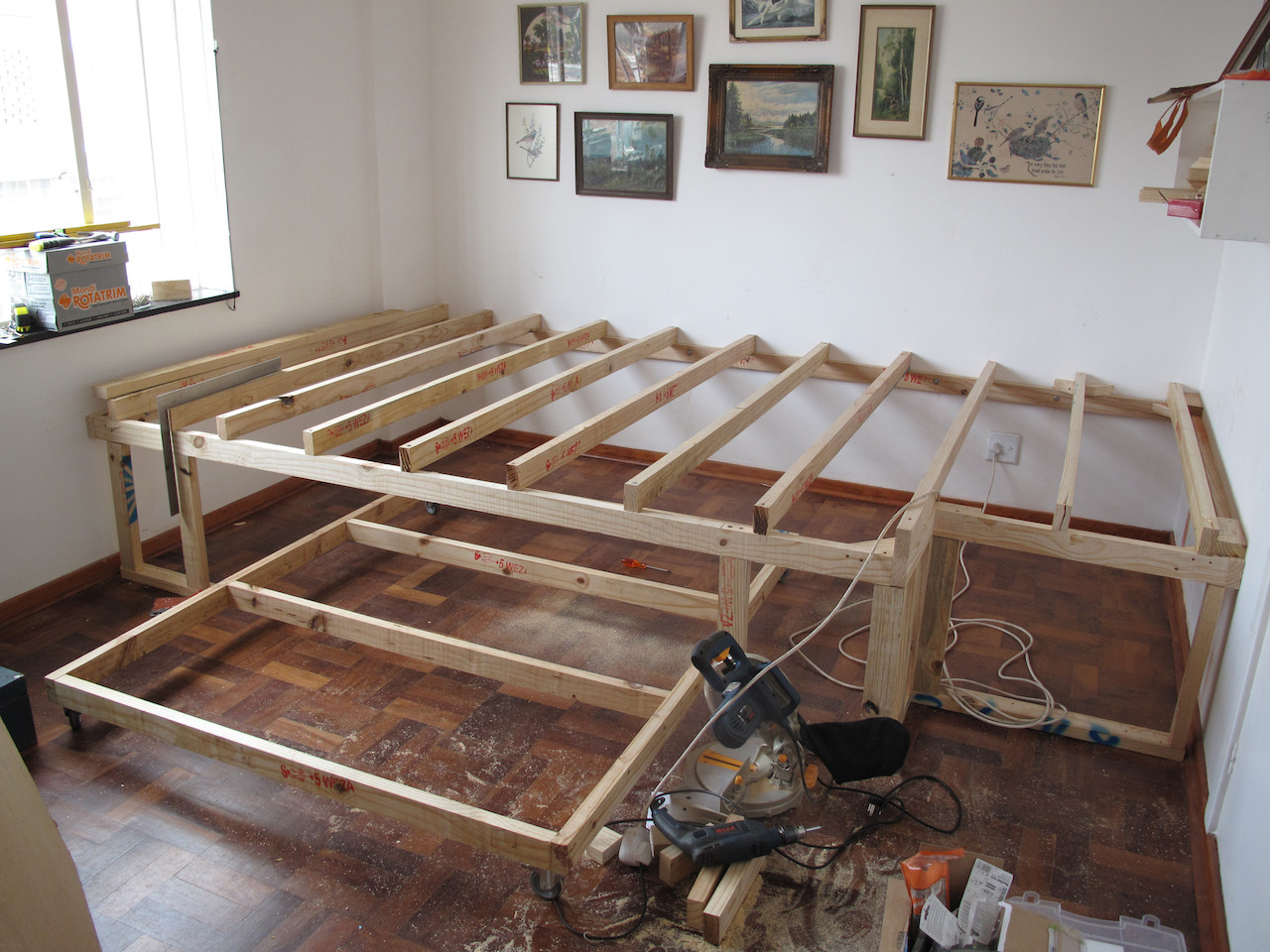 офис из спальни, рабочий офис из комнаты для гостей