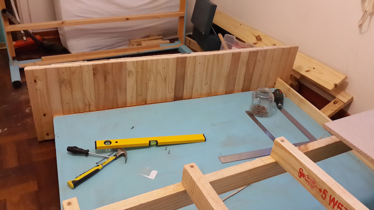 офис из спальни, рабочий офис из комнаты для гостей