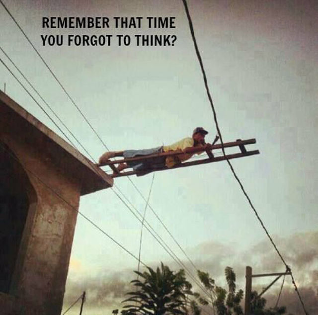 Глупые поступки, награды за глупость, Идиот года, люди идиоты