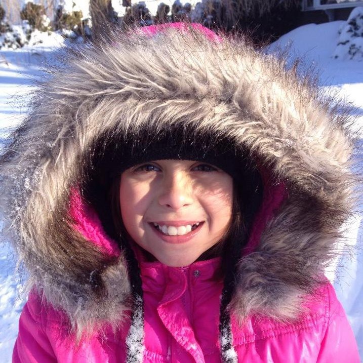 девочка изобрела рюкзак больные раком, i-pack, лечение рака изобрела рюкзак, Кайли Симондс, Kylie Simonds)