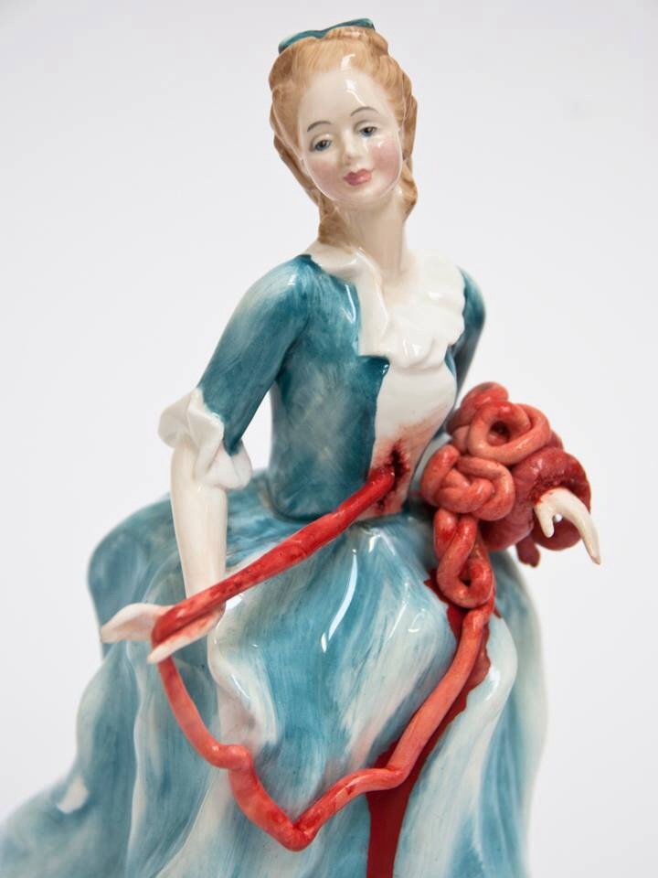 жуткие фарфоровые статуэтки, страшные фарфоровые куклы