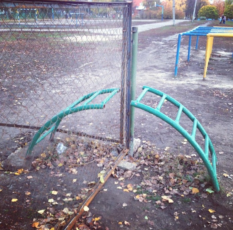 адские детские площадки, ужасы нашего двора, жкх-ад