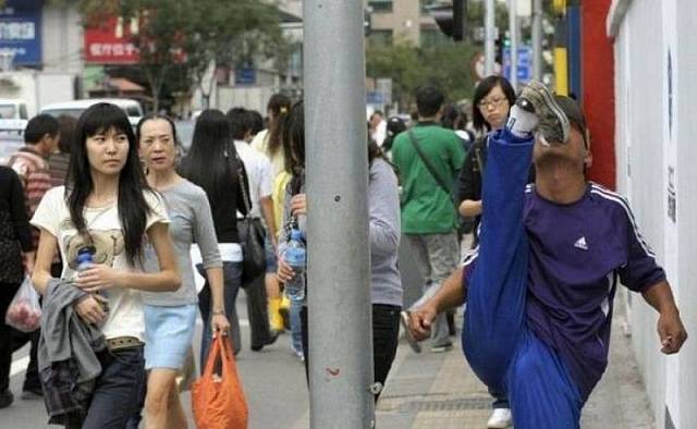 Тем временем в Азии, обычное дело в Азии, Meanwhile in Asia