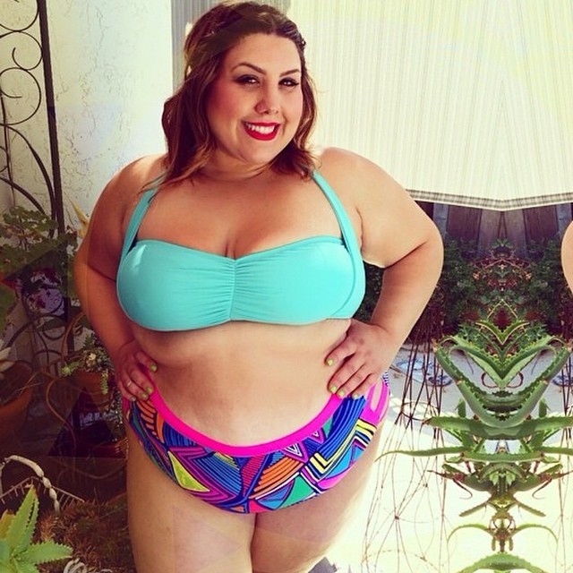 #Fatkini instagram, толстушки в бикини, полные на пляже