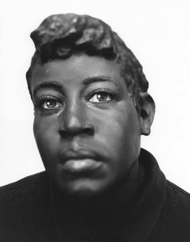 Фотограф снимает мертвых людей, но не так как вы думаете Арне Свенсон, Arne Svenson посмертные, фотографии реконструкции погибших людей, скульптуры воссоздание лиц погибших, художники-криминалисты скульптуры погибших,