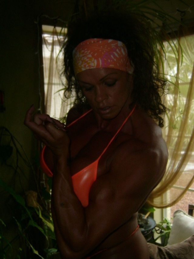 Габриэль Хеймс, Gabrielle Hames, мускулистая невеста, невеста бодибилдинг