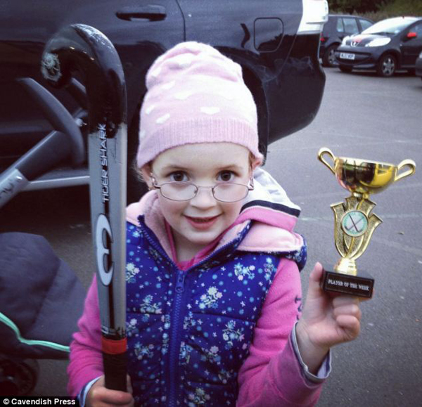 Трогательная история девочки, которой суждено ослепнуть Девочка ослепнет, Молли Бент, Molly Bent, пигментный ретинит, увидеть больше, список желаний