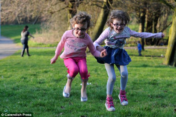 Трогательная история девочки, которой суждено ослепнуть Девочка ослепнет, Молли Бент, Molly Bent, пигментный ретинит, увидеть больше, список желаний