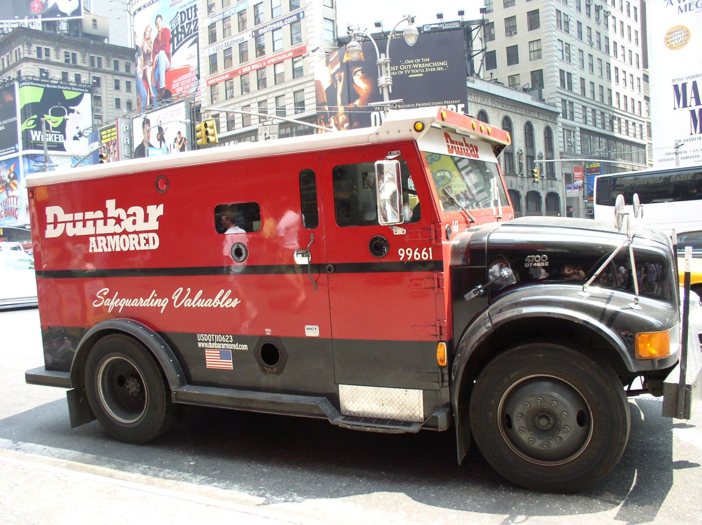 самые крупные ограбления, самые известные ограбления в мире