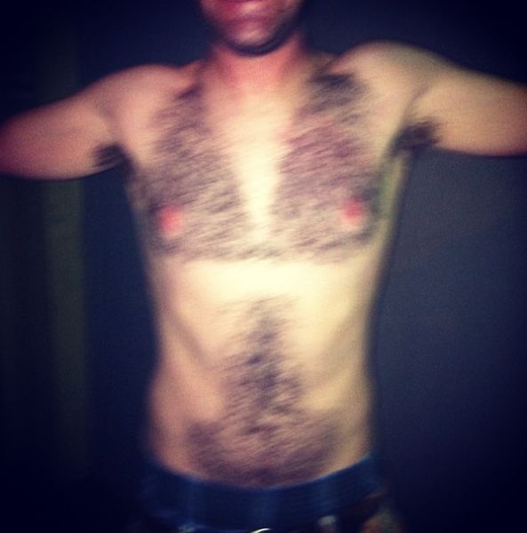 Мужчины и их волосатые «лифчики» #chesthairbikini Instagram, мужчины волосатые «лифчики»