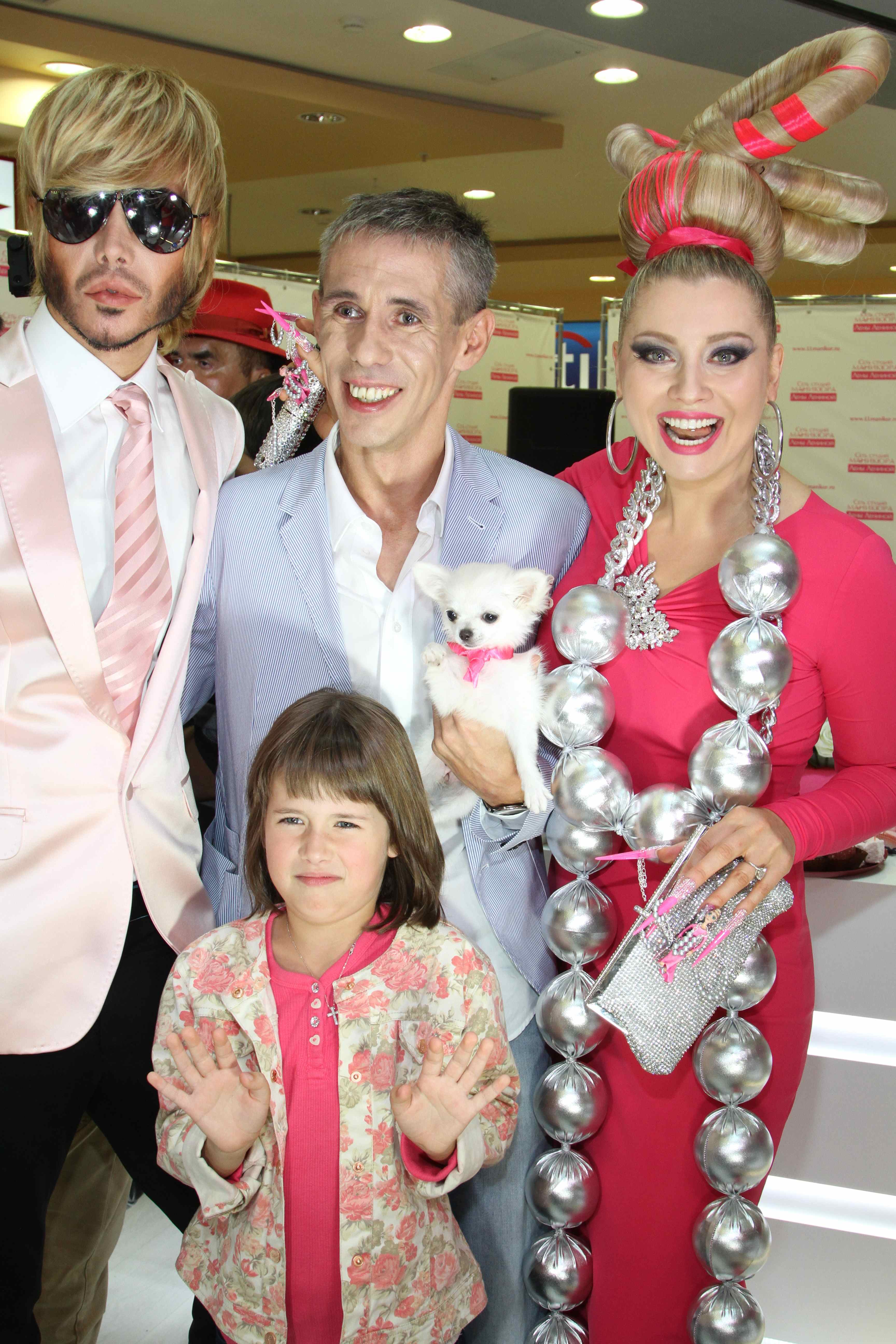 лена ленина котёнок, лена ленина ядовито-розовый котёнок