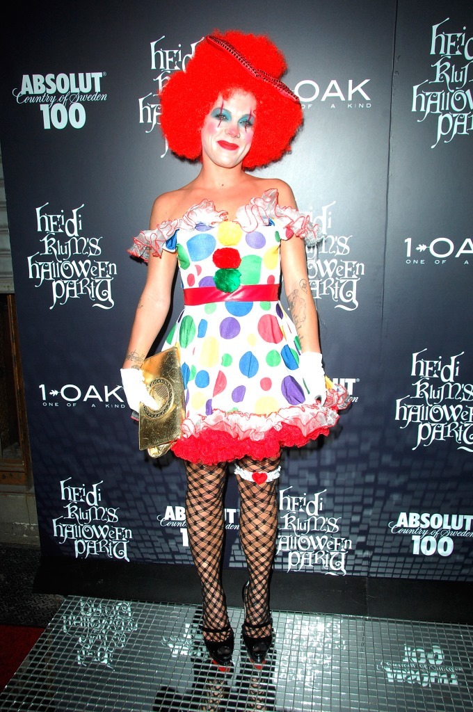 Самые лучшие костюмы звёзд Хэллоуин, впечатляющие костюмы Хэллоуин