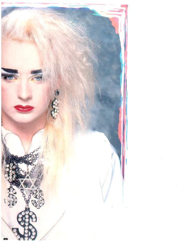 Поразительные изменения внешнего вида и веса Боя Джорджа на протяжении его карьеры Бой Джордж 2014, boy george 2014, бой джордж похудел