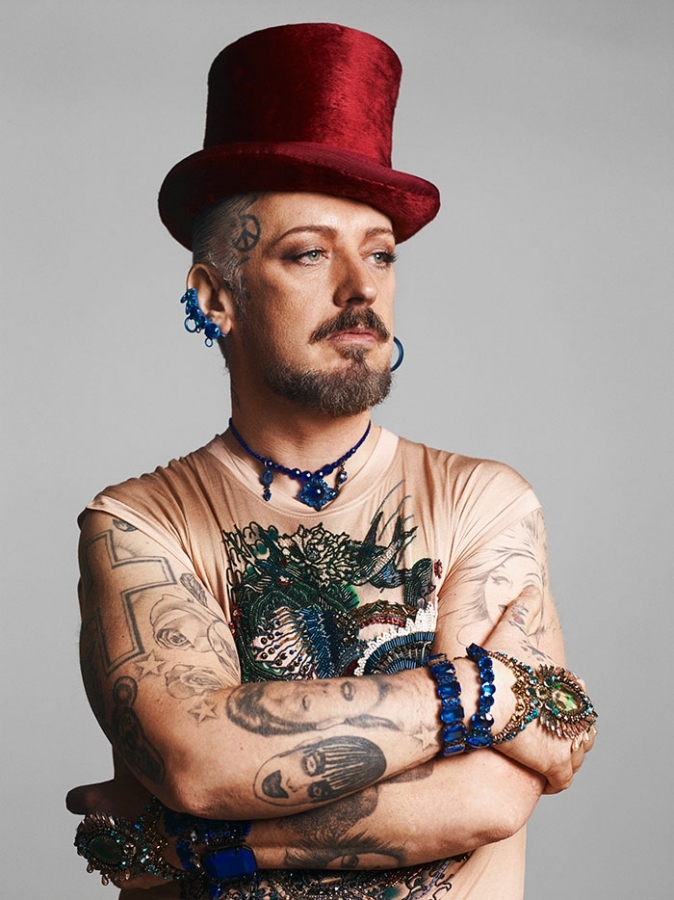 Поразительные изменения внешнего вида и веса Боя Джорджа на протяжении его карьеры Бой Джордж 2014, boy george 2014, бой джордж похудел