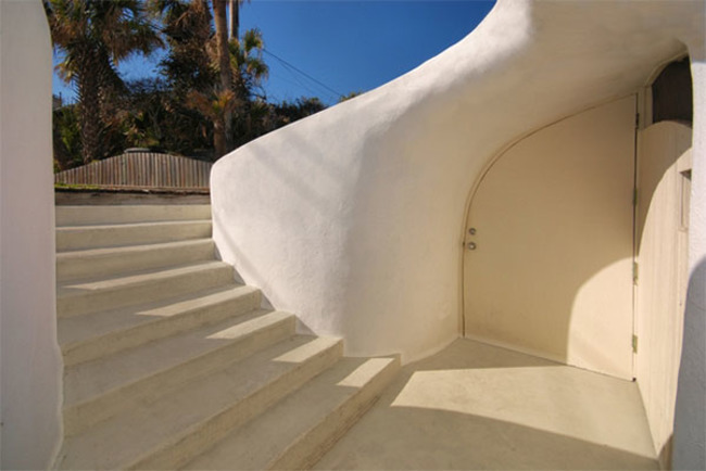 камуфляж домов, дама мастера маскировки, замаскированные дома, дома из зеркал, зеркальные дома