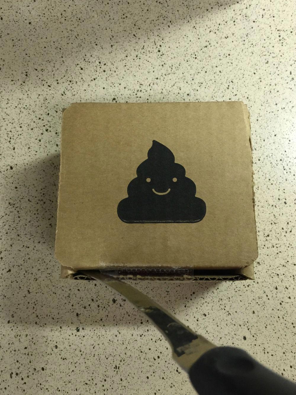 Bullshit Box: давайте посмотрим, что лежит в коробке с какашкой Bullshit Box, что внутри Bullshit Box, анбоксинг Bullshit Box