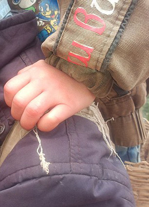 Этот папа сделает всё возможное для своего сына Папа носит сына в школу, ребенок в корзине, Ю Сюйкан, Yu Xukang, Сяо Цян, Xiao Qiang